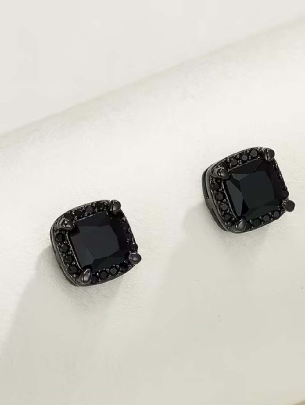 🖤🖤NEW🖤🖤 GORGEOUS!! 8MM High Quality Cushion Cut BLACK/BLACK CZ'S Earrings